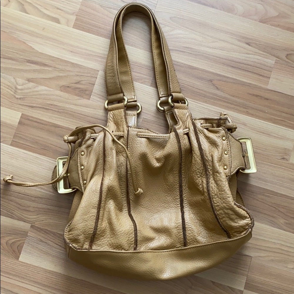 Ana hand bag camel color